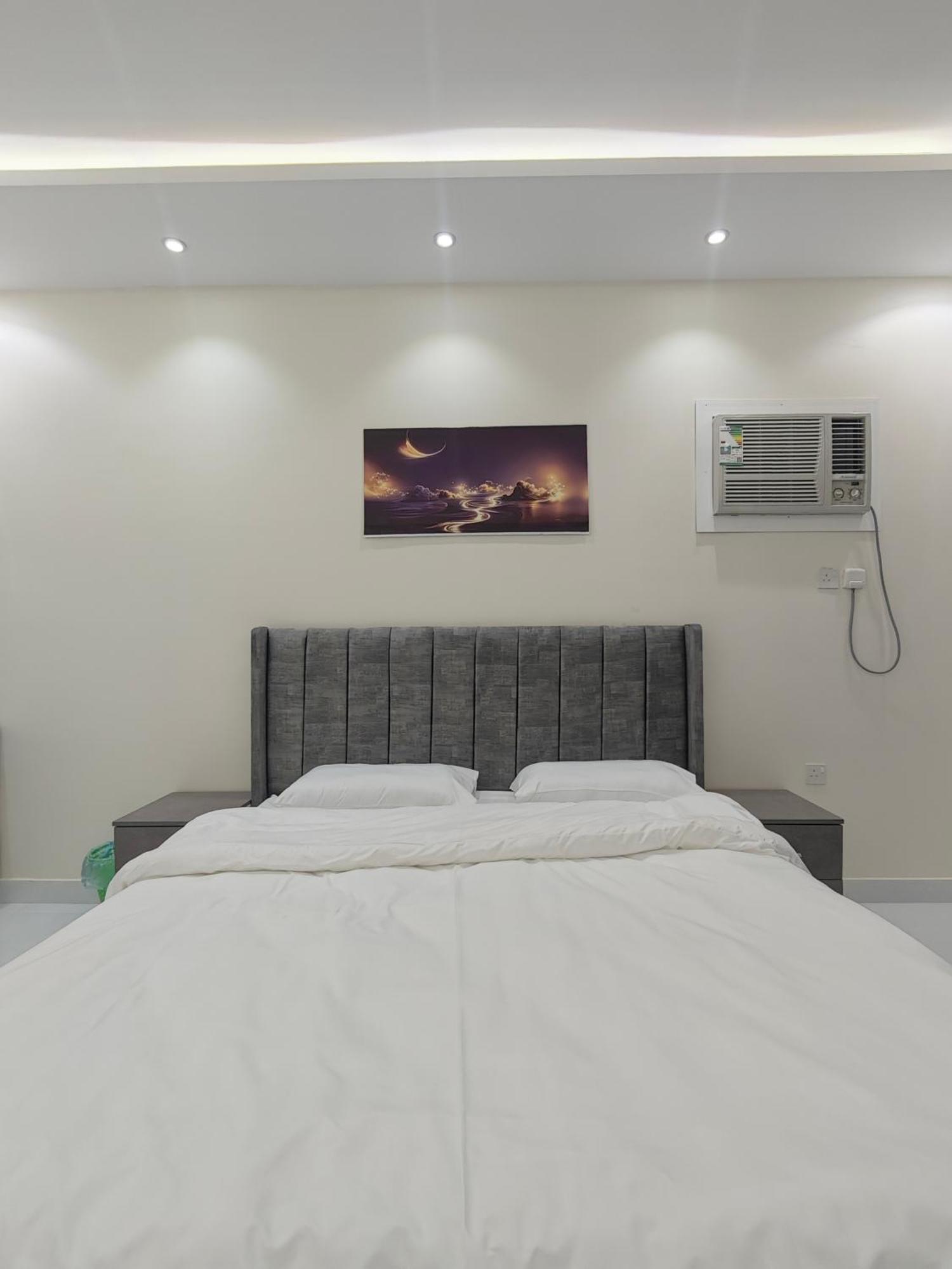 Yaqoot Al Madina Suites Al Awali Exteriör bild