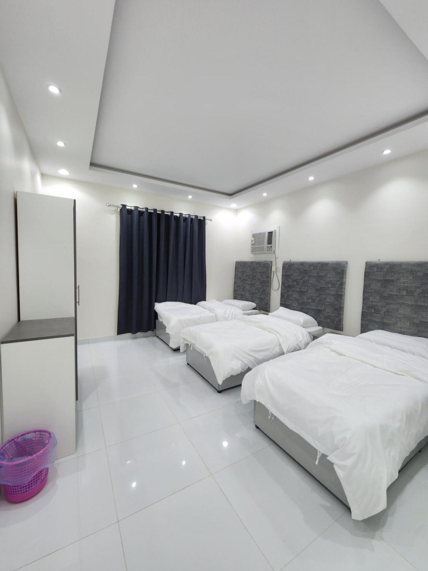 Yaqoot Al Madina Suites Al Awali Exteriör bild