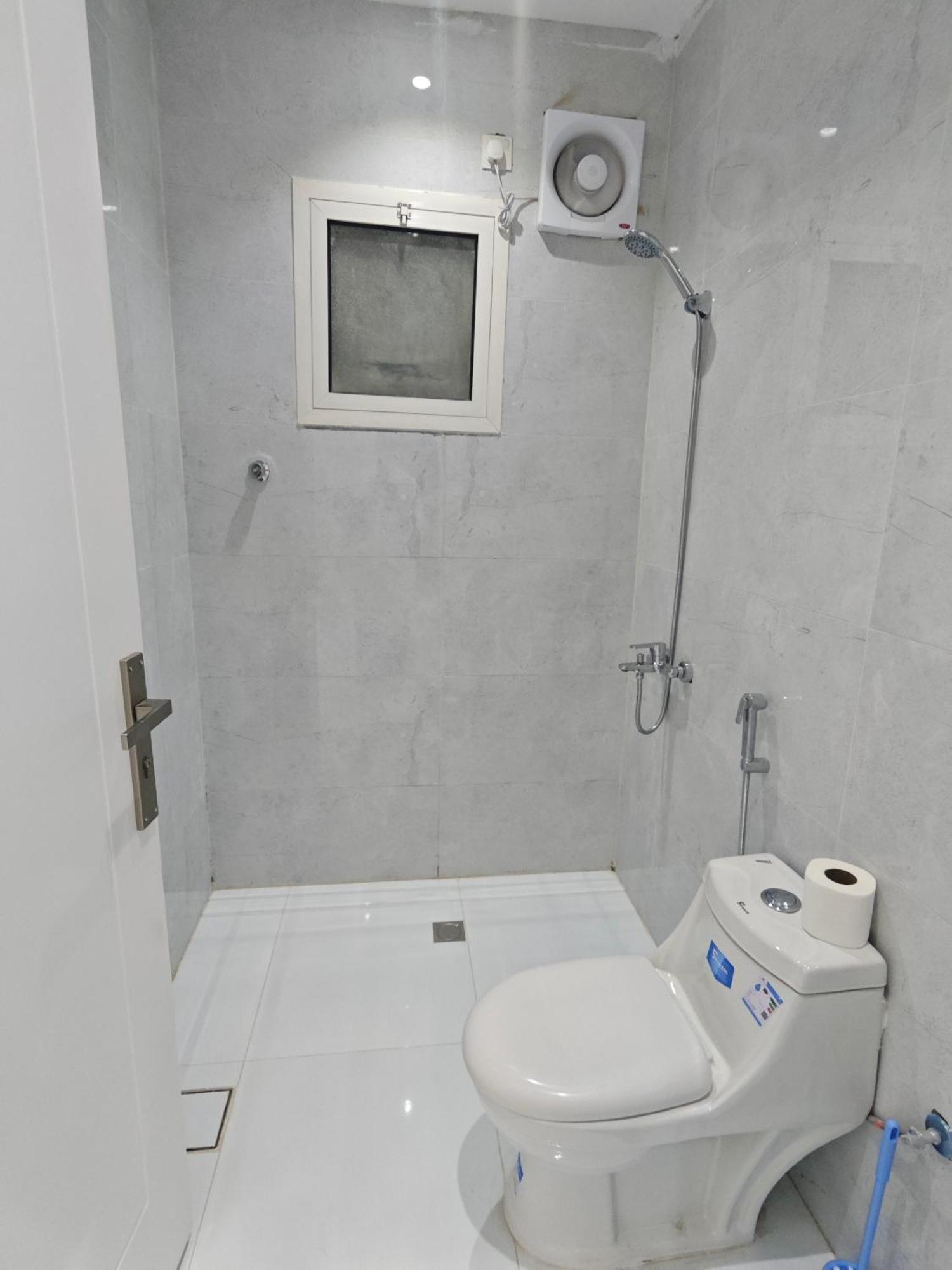 Yaqoot Al Madina Suites Al Awali Exteriör bild