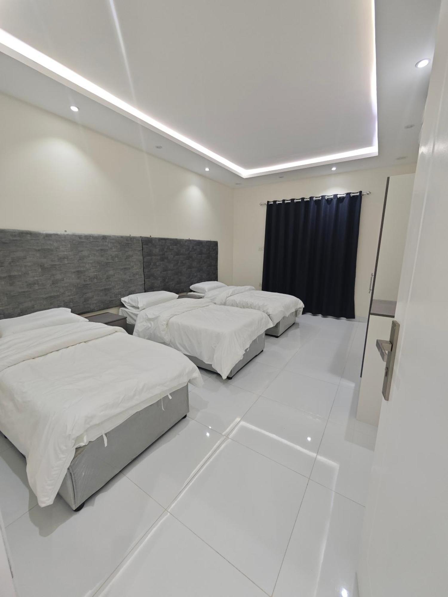 Yaqoot Al Madina Suites Al Awali Exteriör bild